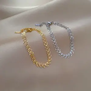 Wholesale Electroplating Golden Plated Geometric Titanium Steel Casual Simple Style Titanium Steel Bracelets