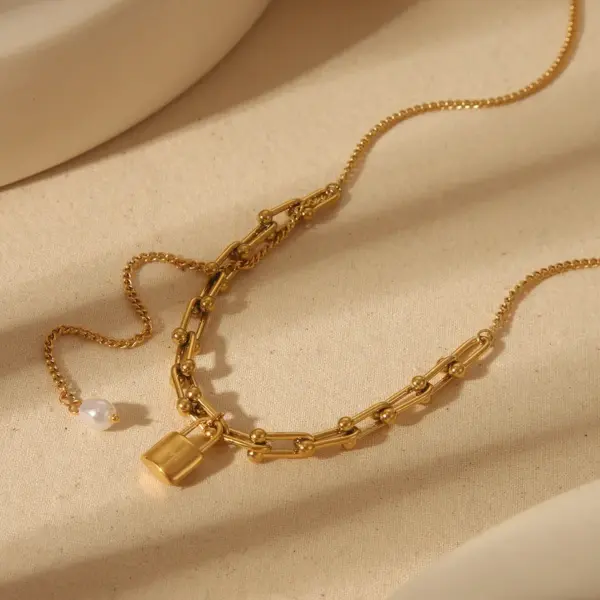 Wholesale Jewelry Elegant Luxurious Commute Lock 304 Stainless Steel 18K Gold Plated Horseshoe Buckle Bracelets Ear Studs Necklace