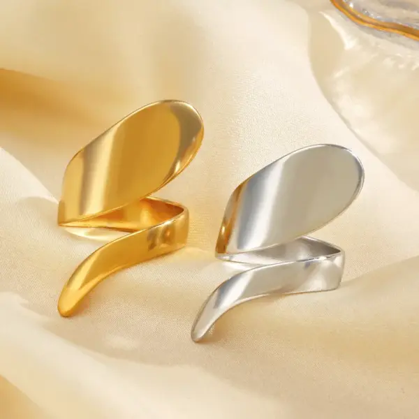 Ion Plating (IP) 18K Gold Plated Geometric 304 Stainless Steel IG Style Hip-Hop Simple Style Waterproof Non Tarnish Open Rings