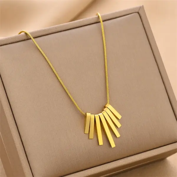 Real Gold Plated Square 304 Stainless Steel Fashion Waterproof Non Tarnish Necklace