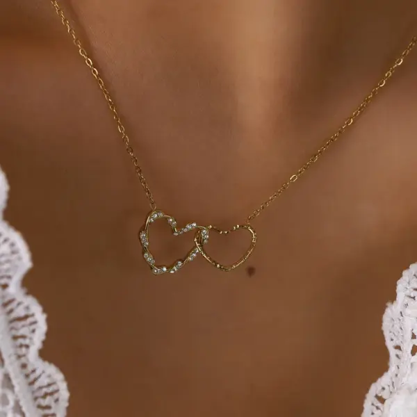 Wholesale New Product Braided Heart Inlaid Diamond Titanium Steel Collarbone Chain Women's Fashion Stainless Steel 18K Gold Circle Pendant Necklace