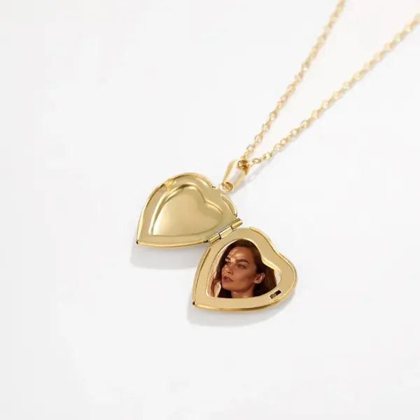 Wholesale Jewelry Sweet Heart Shape Titanium Steel Rhinestones 18K Gold Plated Inlay Locket Necklace