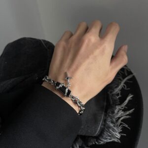 S041-A (black diamond winding bracelet)