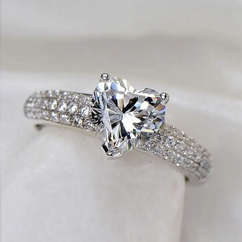Wholesale New Heart-shaped Zircon Copper Ring Female Fashion Engagement Party Bride Jewelry