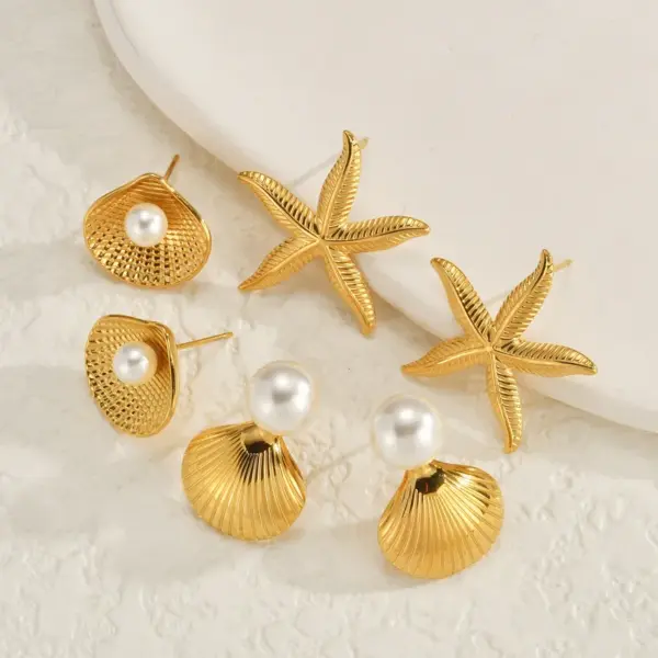 Wholesale PVD Coated Real Gold Plated 18K Gold Solid Color 304 Stainless Steel Simple Style Classic Style Waterproof Non Tarnish Ear Studs