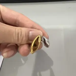 6 # Ring-Gold-Silver