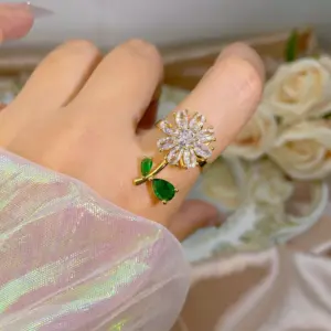 Golden Large Flower Rotating Ring / Adjustable Opening