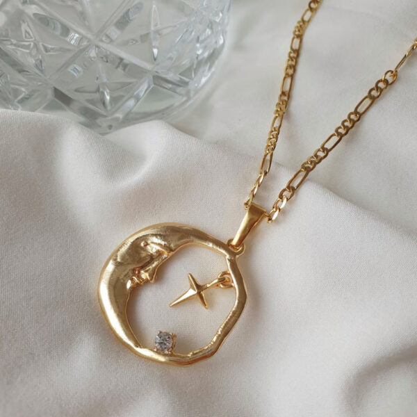Wholesale Vintage Moon and Star Zircon Pendant Necklace