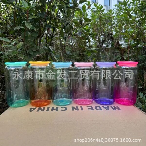 Wholesale 16oz Sublimation High Borosilicate Jelly Color Gradient Mason Glass Cup Portable Color PP Cover Glass Slipper Cup