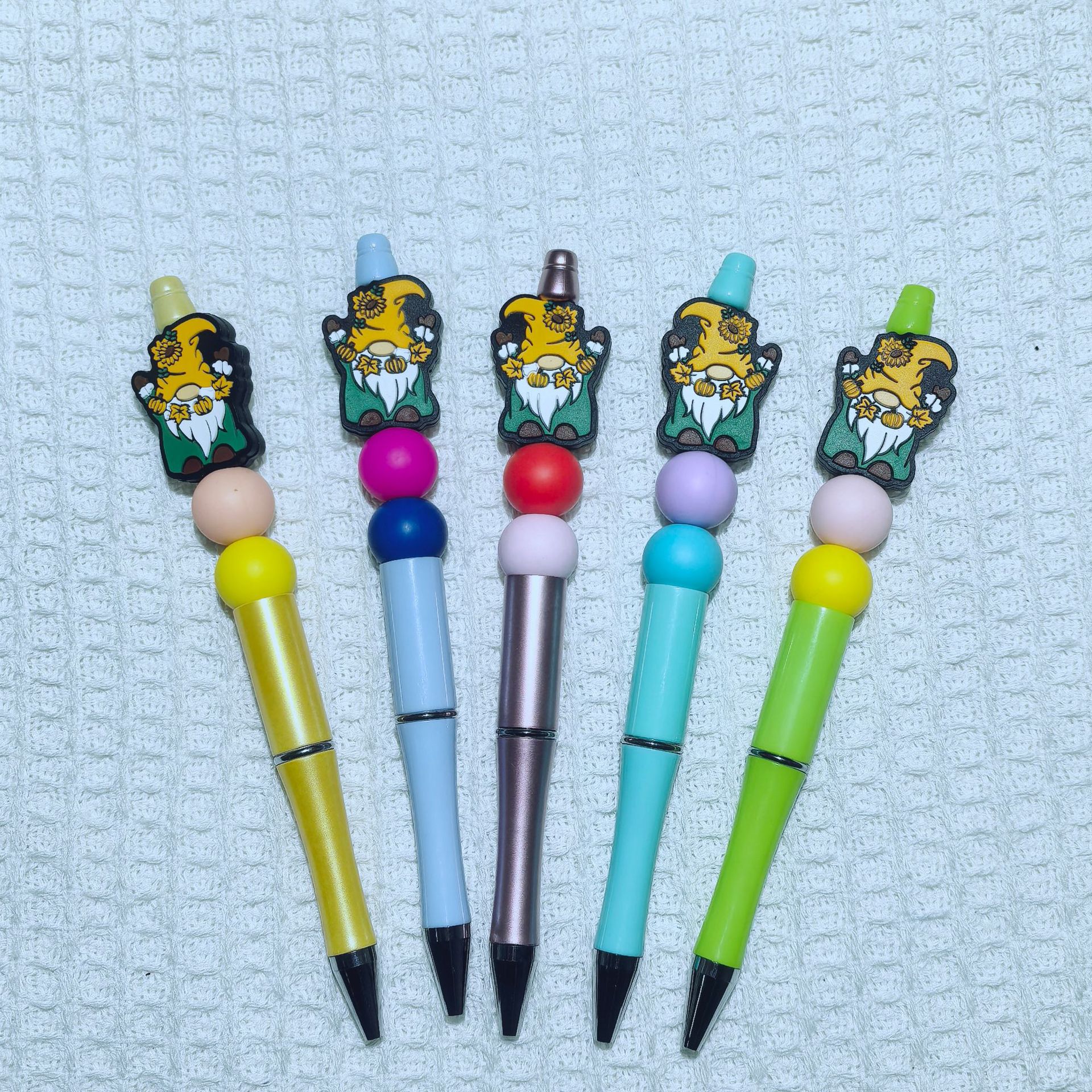 Wholesale Cross-Border Hot-Selling New Products: Dwarf Silicone Cartoon Beads Beading Factory Wholesale Ready Stock