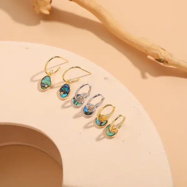 Wholesale Copper Geometric Zircon 14K Gold Plated Elegant Classic Style Earrings