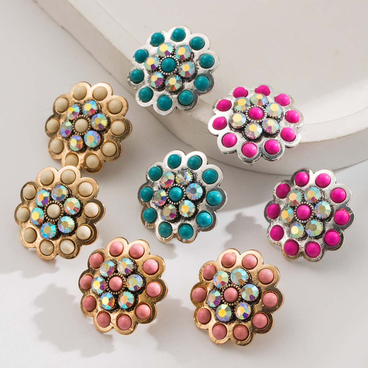 Wholesale Western-style turquoise earrings, vintage-style diamond-encrusted turquoise flower earrings