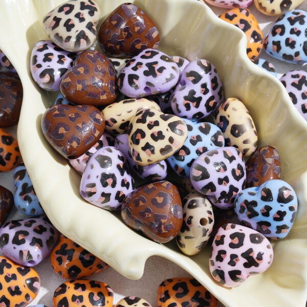 Wholesale 10pcs DIY Jewelry Accessories Wholesale Heart Leopard Print Peach Beads