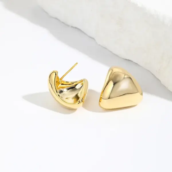 Wholesale 1 Pair Simple Style Triangle Plating Brass 18k Gold Plated Ear Studs