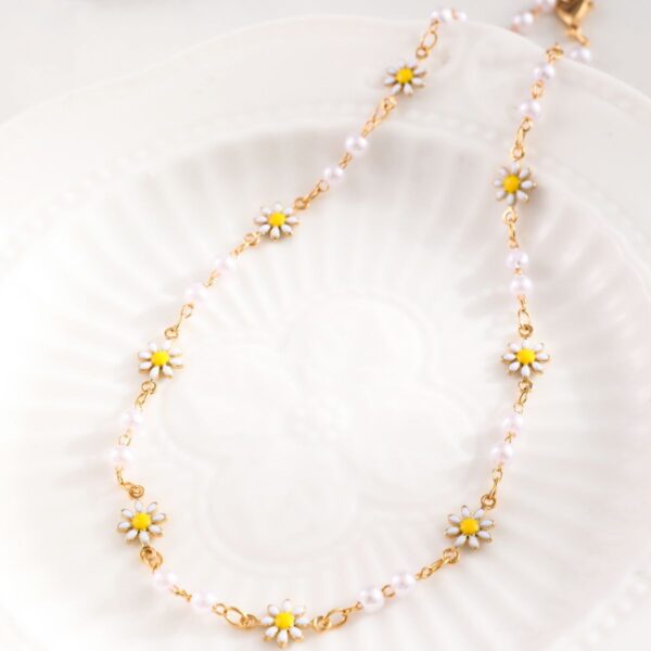 Wholesale Diamond Butterfly Necklace Colored Diamond Clavicle Chain