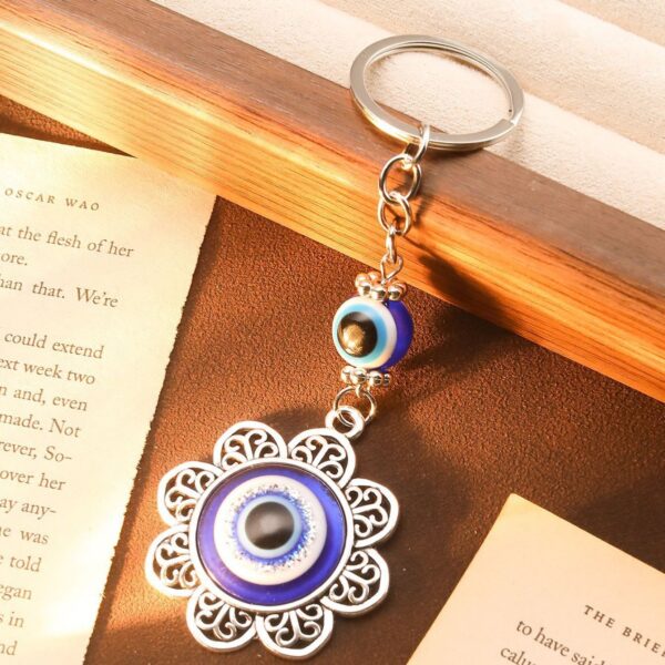 Wholesale Cross-border Explosions Devil's Eye Blue Eyes Keychain Retro Compass Moon Snowflake Pendant Backpack Pendant Accessories