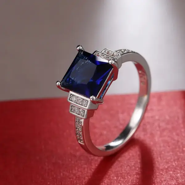 Wholesale Fashion Ladies New Dark Blue Zircon Platinum Plated Diamond Copper Ring Hand Jewelry