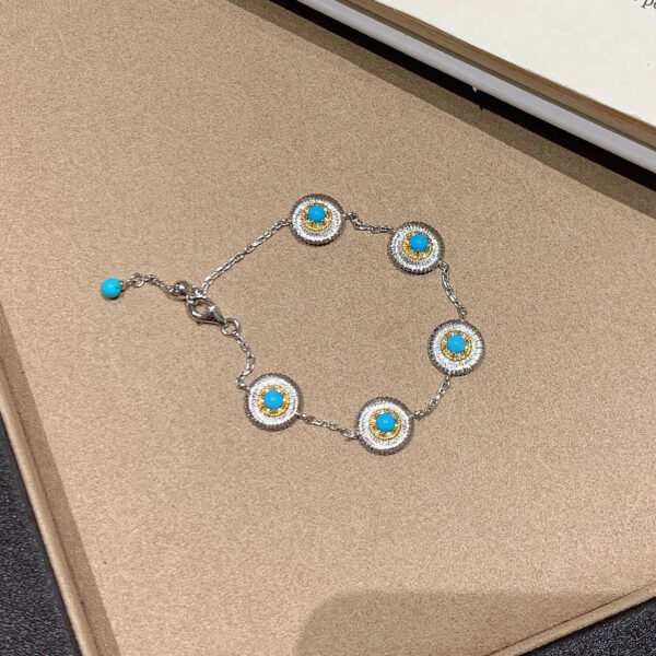 Wholesale "Floating Dream" Vintage Brushed Faux Turquoise Daisy Bracelet - Retro, Light Luxury, Niche, Flattering, and Elegant Jewelry