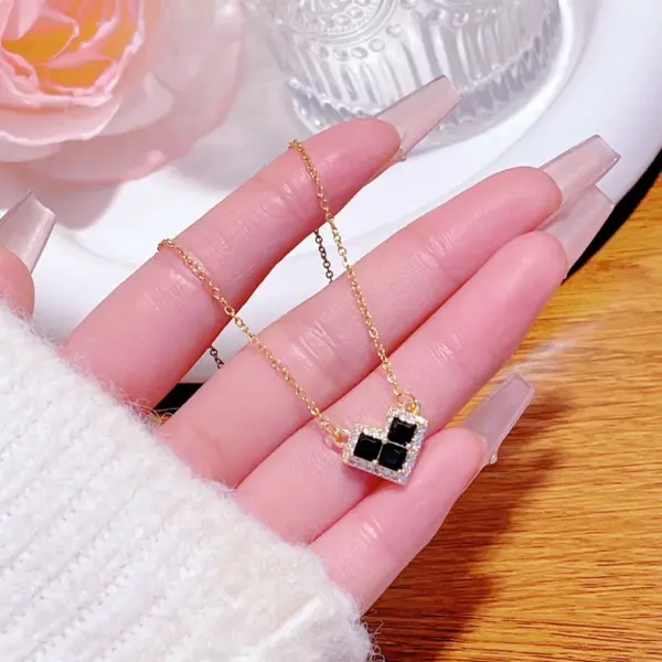 Wholesale Jewelry Elegant Simple Style Heart Shape Titanium Steel Copper Plating Pendant Necklace Cable Chain