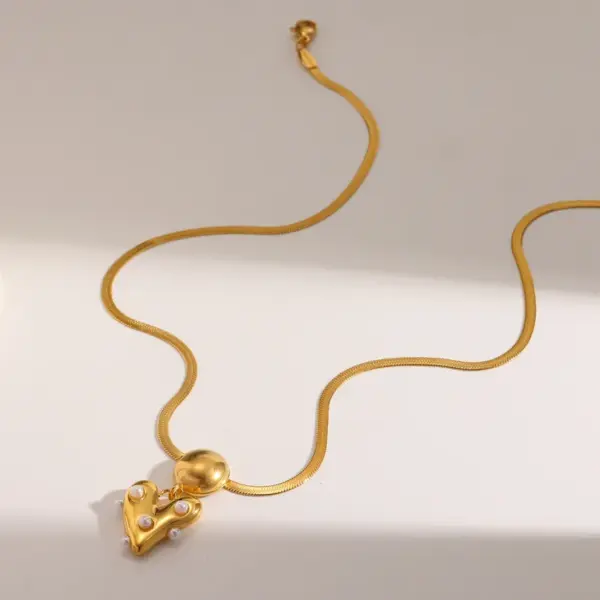 Wholesale 18K Gold Plated 304 Stainless Steel Vacuum Electroplating (In Furnace) Imitation Pearl Heart-Shaped Flat Snake Chain Cable Chain/Cross Chain/O Chain Jewelry Set For Women Valentine's Day