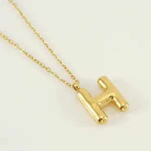 Letter H [Gold] / 18K