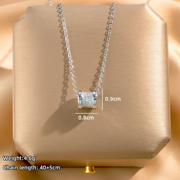 Wholesale Fashionable Minimalist Titanium Steel Necklace Women's Zirconia Clavicle Chain Elegant Luxury Jewelry Daily Wear Accessory