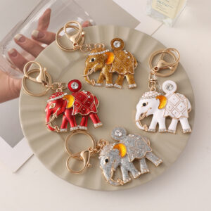 Wholesale Retro Color Diamond-encrusted Elephant Car Keychain Metal Animal Bag Pendant Key Chain Small Gift
