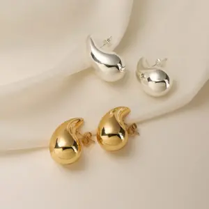Wholesale 1 Pair Simple Style Commute Water Droplets Plating Copper Gold Plated Silver Plated Ear Studs