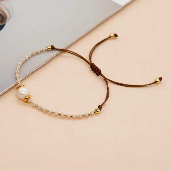 Casual Simple Style Round Artificial Crystal Freshwater Pearl Beaded awstring Braid Bracelets
