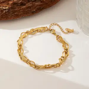 35【E2120】Blade Wrapped Bracelet / Gold