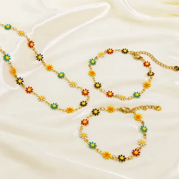 Wholesale PVD Coated 14K Gold Real Gold Plated Flower 304 Stainless Steel Sweet Waterproof Non Tarnish Bracelets Anklet Necklace