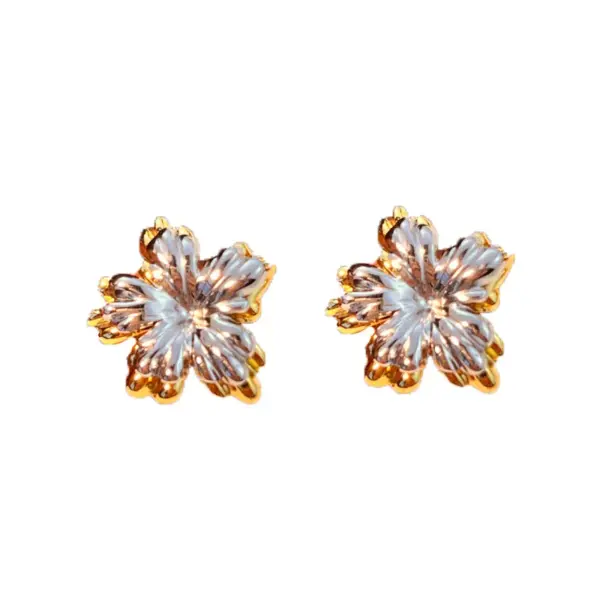 Wholesale PVD Coated Real Gold Plated 18K Gold Flower 304 Stainless Steel Retro Classic Style Waterproof Non Tarnish Ear Studs