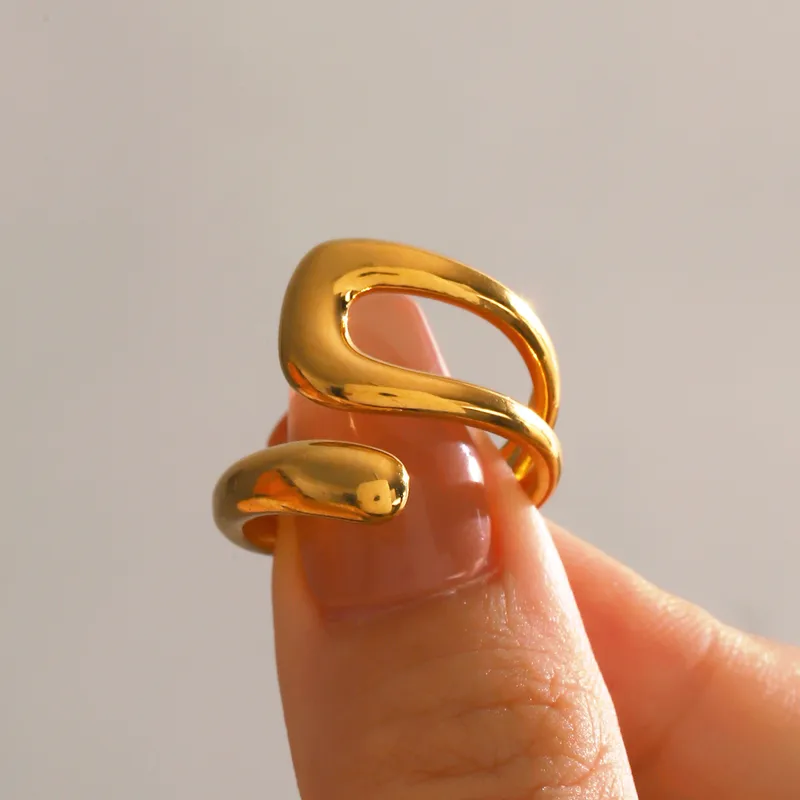 Wholesale Ion Plating (IP) 18K Gold Plated Solid Color 304 Stainless Steel Simple Style Classic Style Waterproof Non Tarnish Open Rings
