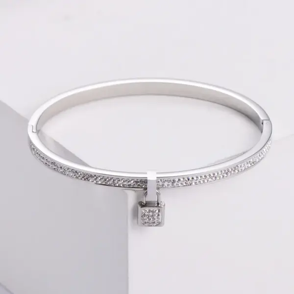 Wholesale PVD Coated 18K Gold Plated U Shape 304 Stainless Steel Waterproof Non Tarnish