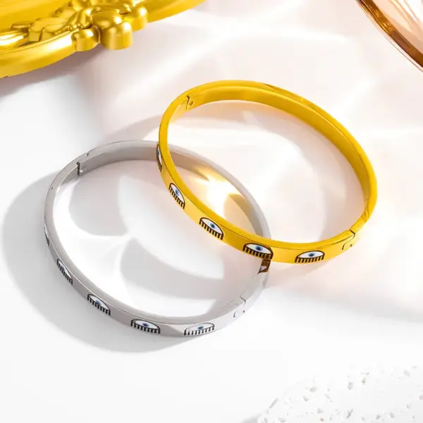 Wholesale Ion Plating (IP) 18K Gold Plated Devil's Eye 304 Stainless Steel Vintage Style Simple Style Classic Style Waterproof Non Tarnish 304 Stainless Steel Bangle