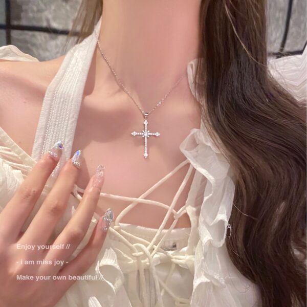 Wholesale Starburst Cross Necklace Cold Style Sweet Cool High-End Texture Zircon Flash Diamond Necklace Personalized Pendant