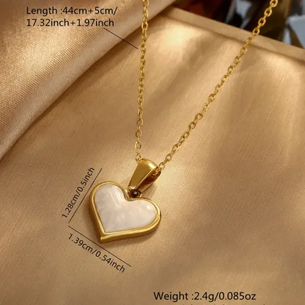 304 Stainless Steel Plastic Heart Shape Ion Plating (IP) 18K Gold Plated Princess Simple Style Classic Style Waterproof Non Tarnish Cable Chain Pendant Necklace