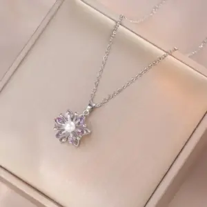 X1683 Daisy Necklace