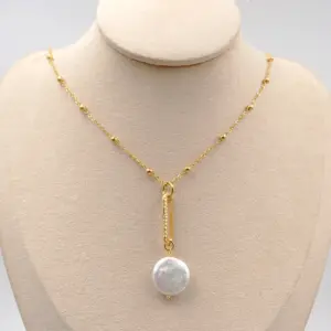 Wholesale Freshwater Pearl Ferroalloy Round Vacuum Plating Gold Plated Vintage Style Baroque Style Chain Cable Chain Gold Pendant Necklace