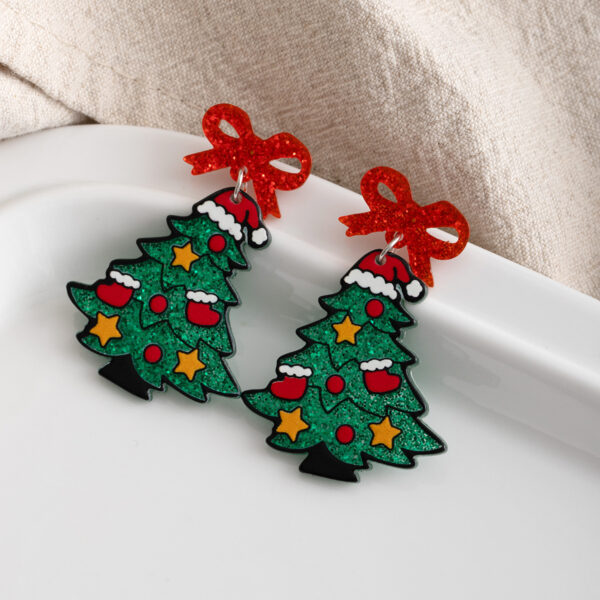 oly-1847fcb7e343155c4fd03b60423ae04e Wholesale Cartoon butterfly tassel Christmas tree earrings