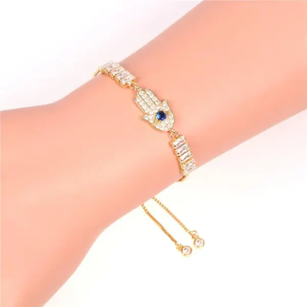 Wholesale Fatifa Palm Bracelet Blue Eye Pendant Micro Diamond Set Bracelet Wholesale