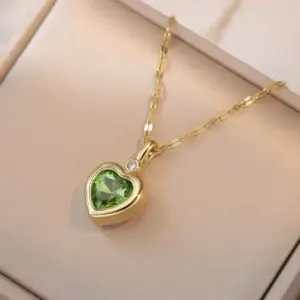 X2185-Green Zirconia Love Necklace