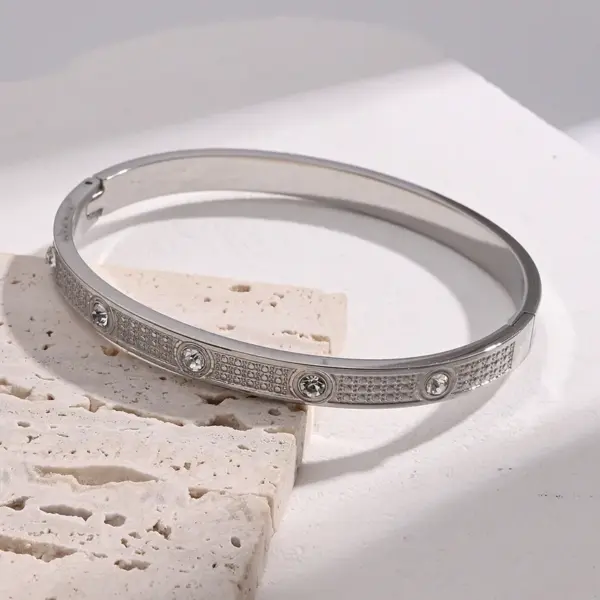 Casual Vacation Modern Style Simple 304 Stainless Steel 18K Gold Plated Rhinestones Bangle In Bulk