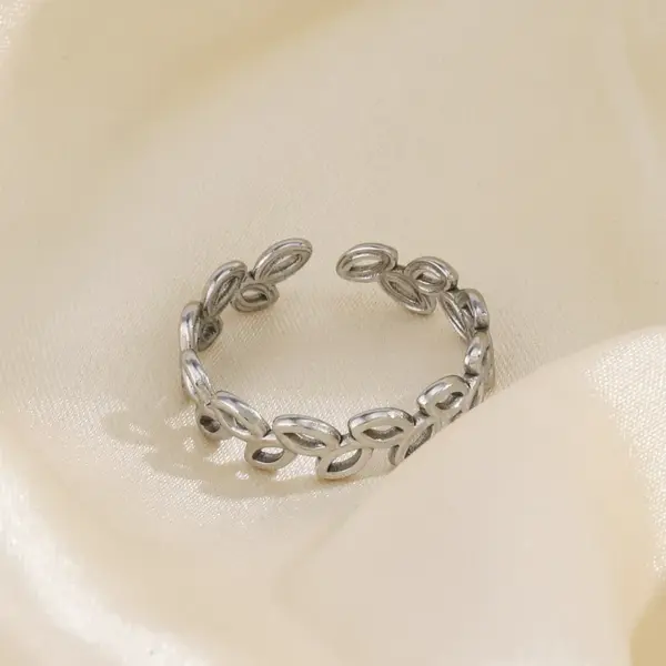 Wholesale PVD Coated 18K Gold Plated Leaves 304 Stainless Steel Simple Style Waterproof Non Tarnish Open Rings