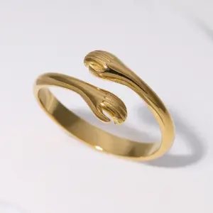 Wholesale PVD Coated Real Gold Plated 18K Gold Solid Color 304 Stainless Steel Simple Style Waterproof Non Tarnish Open Rings