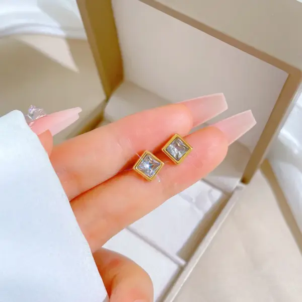 Wholesale PVD Coated Real Gold Plated Square Titanium Steel Simple Style Waterproof Non Tarnish Ear Studs