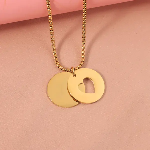 304 Stainless Steel Round Customization Laser Engraving Heart Shape PVD Coated 18K Real Gold Plated Simple Style Waterproof Non Tarnish Plating Pendant Necklace