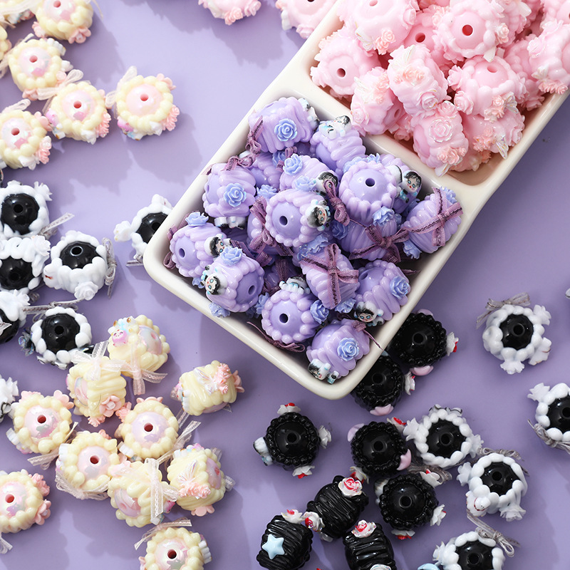 Wholesale New cartoon three-dimensional flower heavy beaded DIY hand-made tide play round beads cream hand-painted beads aessories