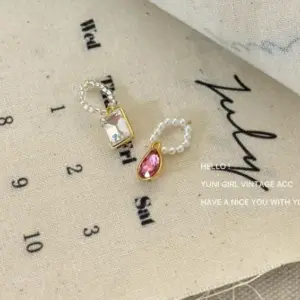 Red and White Pendant