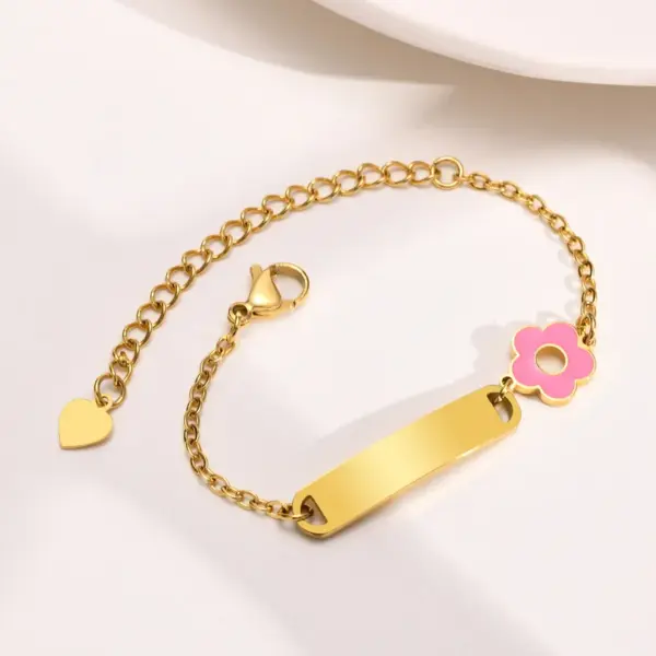 PVD Coated Gold Plated Rainbow Heart Shape Strawberry 201 Stainless Steel Sweet Simple Style Waterproof Non Tarnish 201 Stainless Steel Bracelets